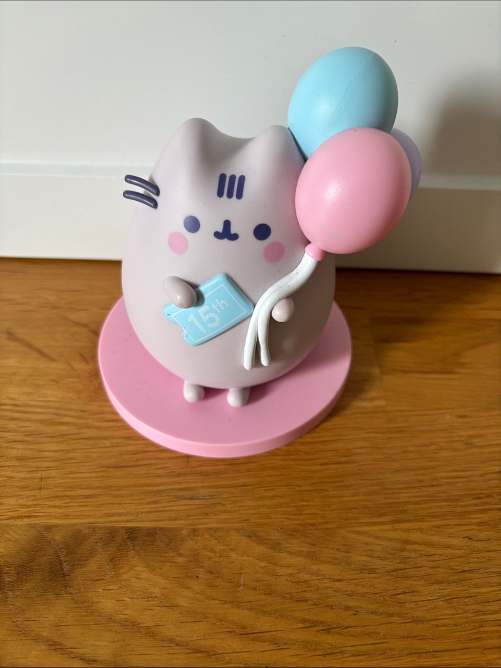 Pusheen Pink & Light Blue Balloon Figurine